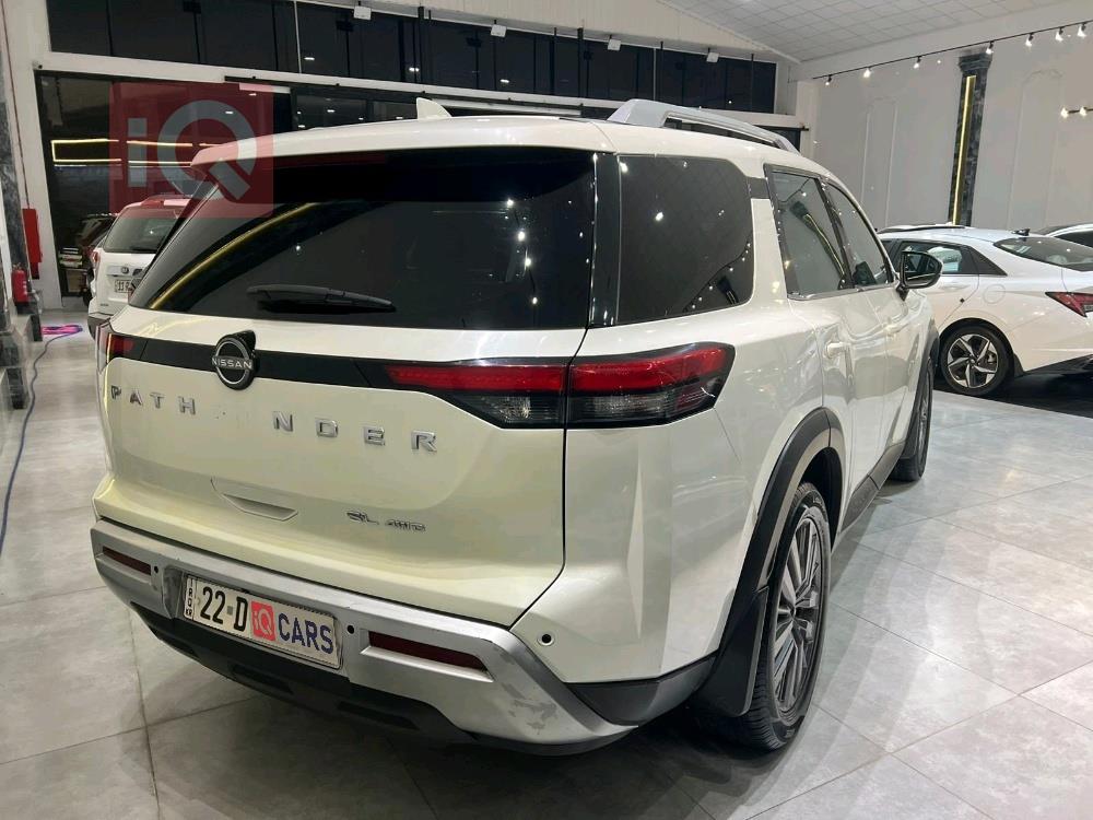 نيسان باثفايندر